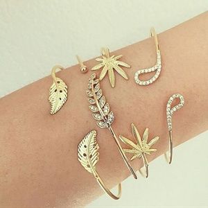 Bracelet Set 4 Piece Leaf Plants Gold Rhinestone NWOT